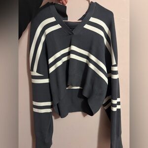 ⭐️Dynamite cropped polo sweater grey and white size large